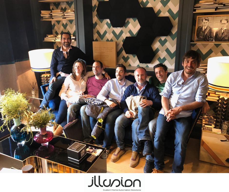 e_illusion's tweet photo. Visitamos la Exposición de Interiorismo @CasaDecor en Madrid donde @Lutron ha presentado sus nuevas cortinas Palladiom: un sistema único de control de luz natural.
https://t.co/4CelTsvkkL
#CustomHomeAutomationSolutions https://t.co/cQtfvp6KAu