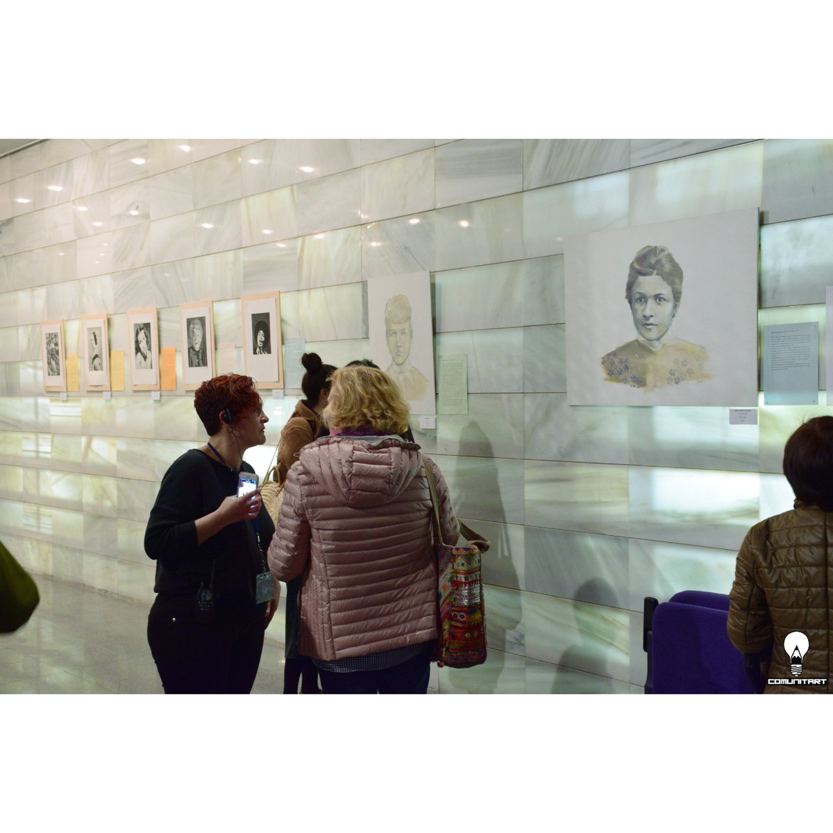comunitart's tweet photo. ➡️➡️Ahir vàrem ser en el @TeatreLloseta amb l'exposició NO SABEN QUI SOM de l'artista ALICIA MASCARÓ MARTÍN!!!!!

👏Gràcies a tothom!! @RedbellionP @AjLloseta https://t.co/krOeVvT8Og
