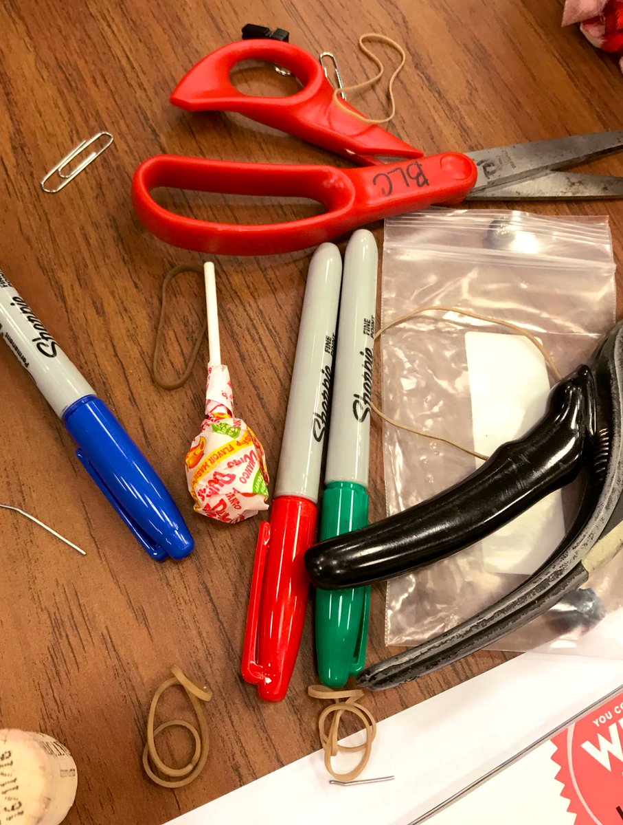 h_okikawa's tweet photo. This amazing 3rd grader recognized the true potential of my ‘junk drawer’ and turned my desk into a makery lab. #inspirationlab at the BLC. https://t.co/ssOacHwOZX