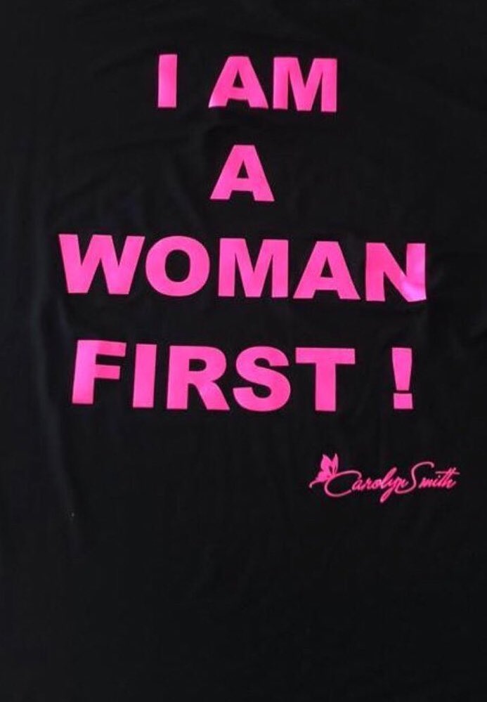 susydalgesso's tweet photo. In questa giornata ricordo solo che, prima di tutto, sono una donna #IAMAWOMANFIRST grazie alla mia amica @CarolynSmith51 #FestaDelleDonne #8Marzo https://t.co/L5z3Y9YzbF