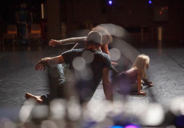 theaterimballsaal (@ballsaal_bonn) on Twitter photo Nächste Woche Freitag am 15.03. beginnt das Tanzfestival #INTOTHEFIELDS wieder bei uns im <a href="/ballsaal_Bonn/">theaterimballsaal</a> - diesmal startet es mit der Premiere zu dem neuen Stück DREAM CITY von CocoonDance! #tanz #festival #Bonn #premiere #theater Nächste Woche Freitag am 15.03. beginnt das Tanzfestival #INTOTHEFIELDS wieder bei uns im <a href="/ballsaal_Bonn/">theaterimballsaal</a> - diesmal startet es mit der Premiere zu dem neuen Stück DREAM CITY von CocoonDance! #tanz #festival #Bonn #premiere #theater