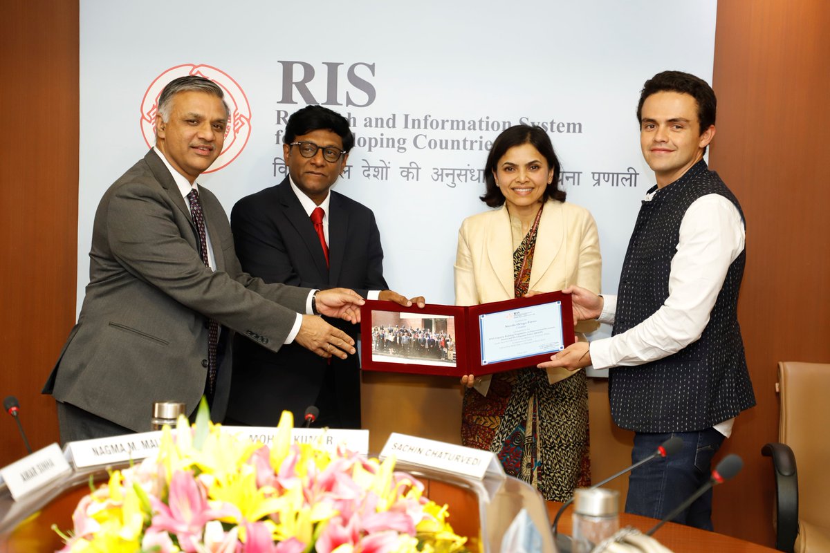 RIS_NewDelhi's tweet photo. RIS Congratulates to all the @ITECnetwork #IEIDP2019 participants for their hardwork & dedication in completing #ITEC Capacity Building Programme on International #Economic Issues and #DevelopmentPolicy #IEIDP. @MEAIndia @Sachin_Chat @AmbMoKumar @sabya_saha @SenseandC_sense https://t.co/2dFmaockKa