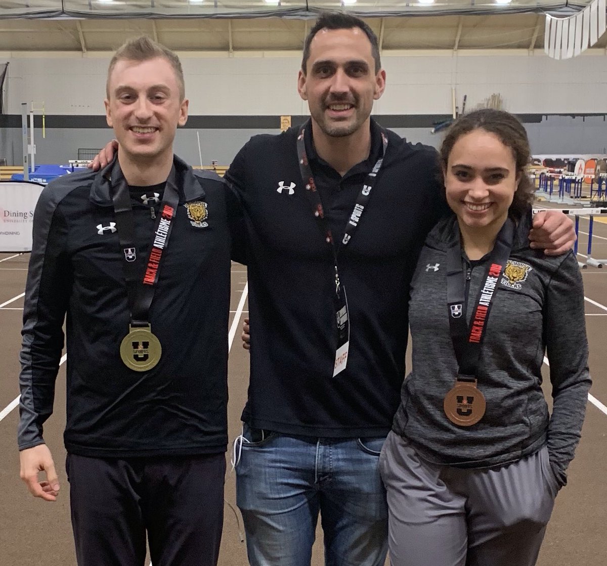 DalTigers's tweet photo. ICYMI: @Matt_Coolen won🥇in the @USPORTSca 60m for the 2nd year in a row and Maya Reynolds won 🥉! @DalhousieU #TigerPride #DalProud https://t.co/r0M9yxMAun