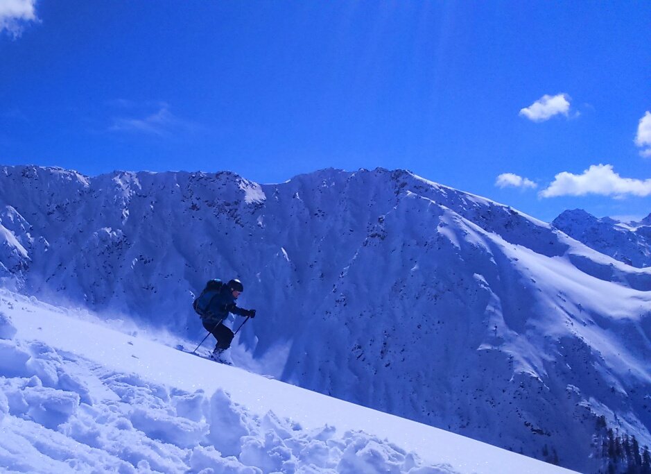 jaggedglober's tweet image. Some splendid snow on our way back to Bergun @JaggedGlobe #skipowder