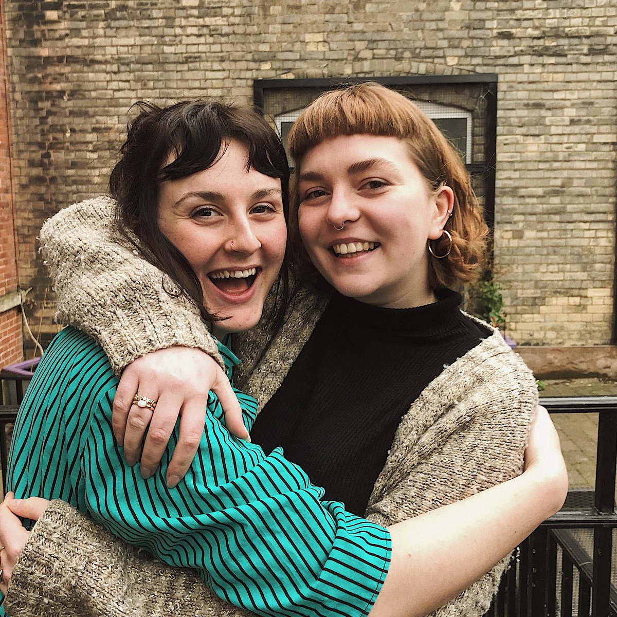 HAPPY INTERNATIONAL WOMEN'S DAY FROM THE PHLEXX GALS ❤️ To all of the wonderful women in the world, we're sending a big hug to each and every one of you, and to everyone who is in support of the true meaning of #iwd2019 🌞