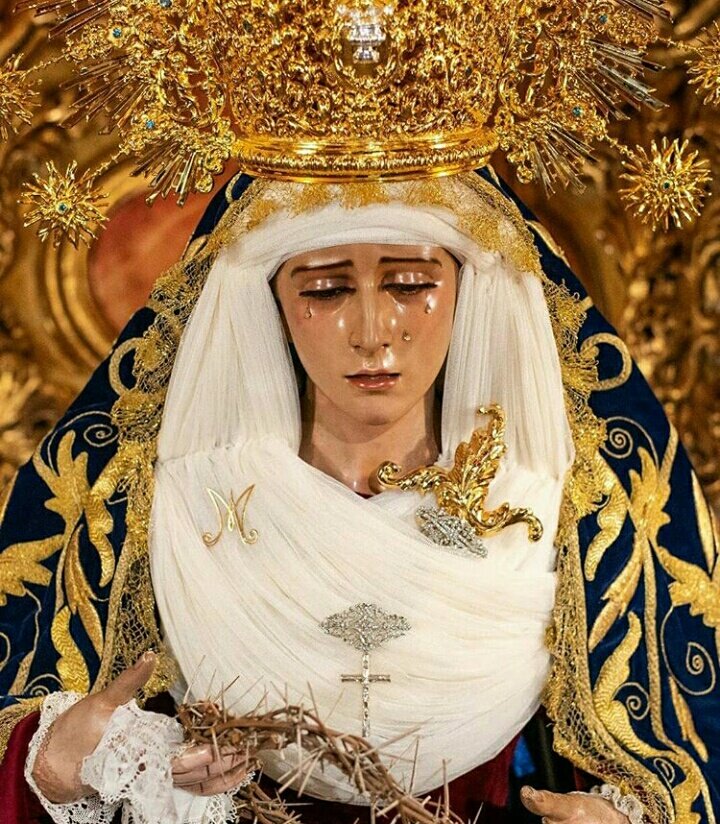 SsantaMLG_'s tweet photo. #HEBREAS19 
Gran Perdón,Amor Doloroso,Amargura Coronada, Nueva Esperanza 
#CofradíasMLG #alcompasmalacitano https://t.co/034pcaRITE