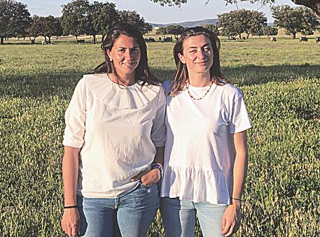 Ahora la mujer, el mundo rural y el despoblamiento son temas recurrentes, pero la mujer rural no quiere ser una moda. Queremos trabajar duro, tener negocios y poder vivir libremente la vida que hemos escogido. Por eso, feliz #DiaDeLaMujer hoy y cada día
goo.gl/pzfKNL