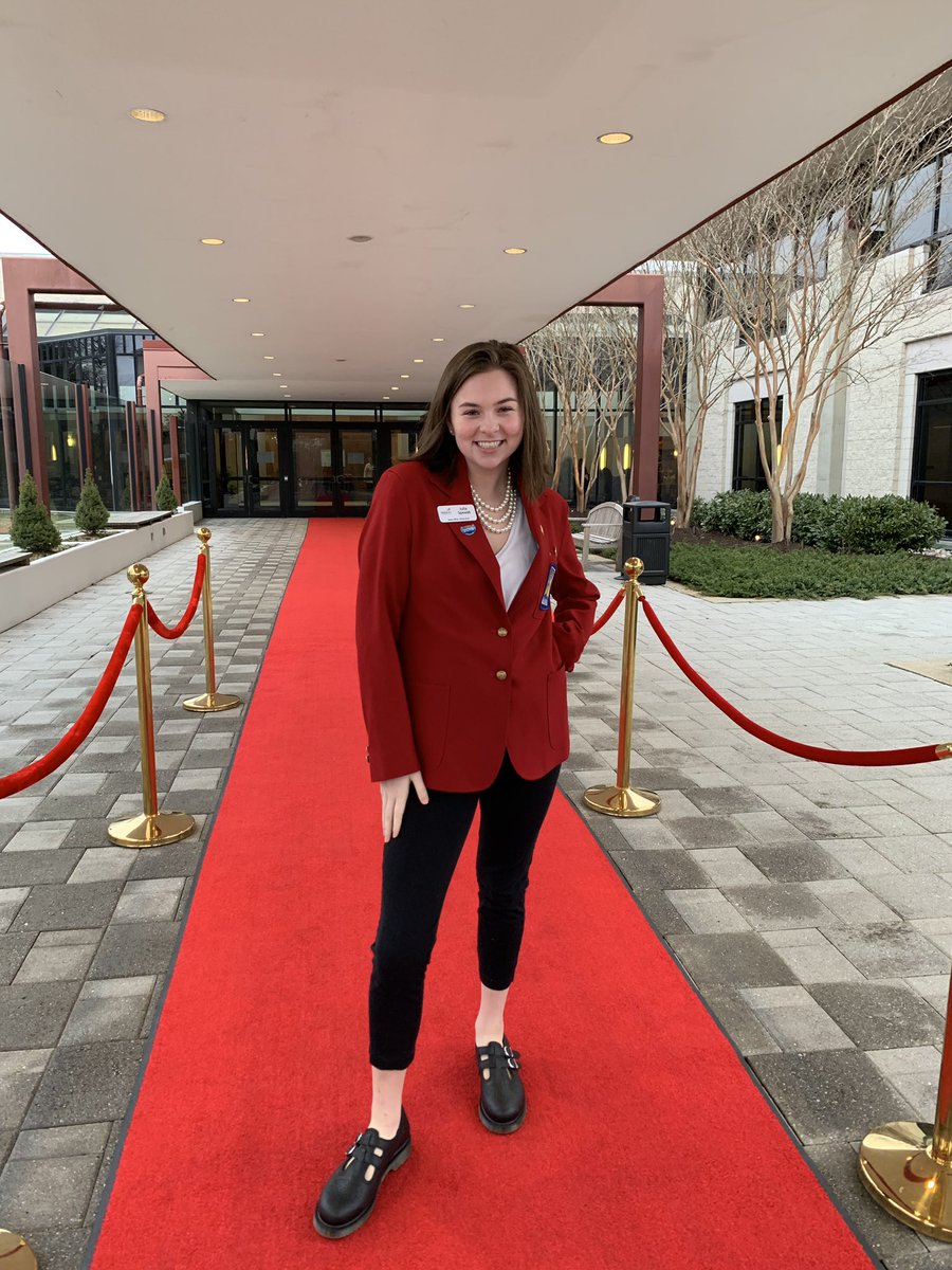 MATA_Design's tweet photo. Sydney and Julia walking the red carpet at the Loudoun School-Business Partnership breakfast! #sbpbreakfast #lcps19 @TuscaroraHS @RoarPride https://t.co/cpxXYBEXYc