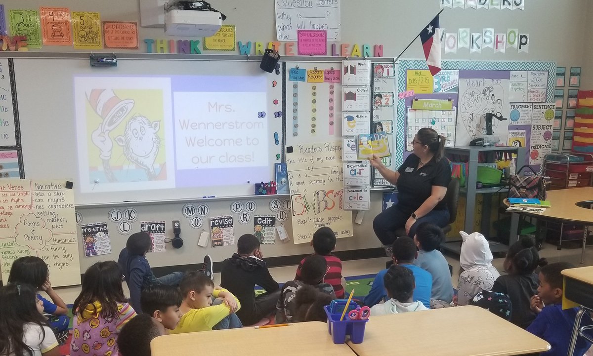 DukeParade1's tweet photo. Read Across America Week
@Dukelibrary https://t.co/jy6kx1kk0J