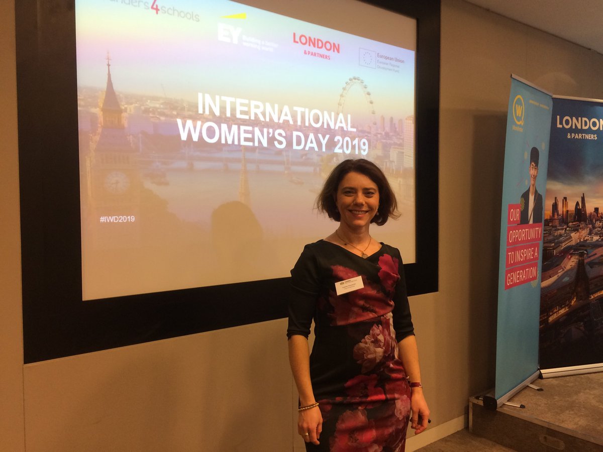 VirginieAlice's tweet photo. Very excited to be celebrating international women’s day in London . @IoD_99 #scaleupworkshop https://t.co/Ve3LdCyWxh