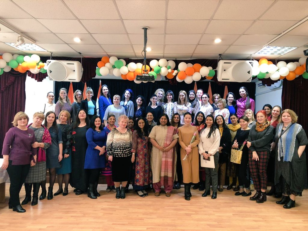 IndEmbMoscow's tweet image. #HappyWomensDay2019 wishes from #EmbassyofIndia, #Moscow. Women's Day was celebrated at the Embassy to thank the female employees for their hard work and dedication.