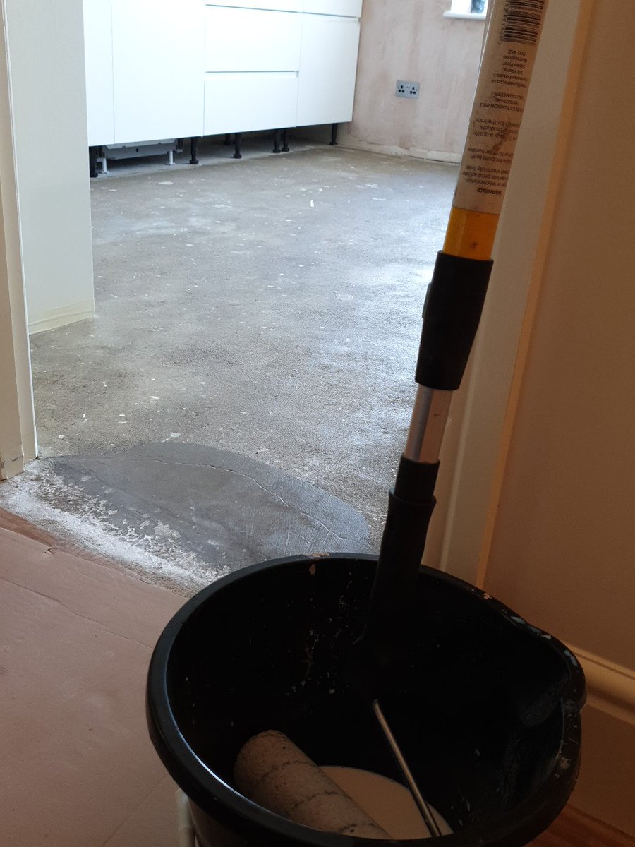 floors_inspired's tweet photo. Coat 1 of 2 down of @Ultra_Floor #primeit before #superflex30 and @AmticoFlooring #spacia for #fennicks in canterbury https://t.co/WnNoxNVmY9