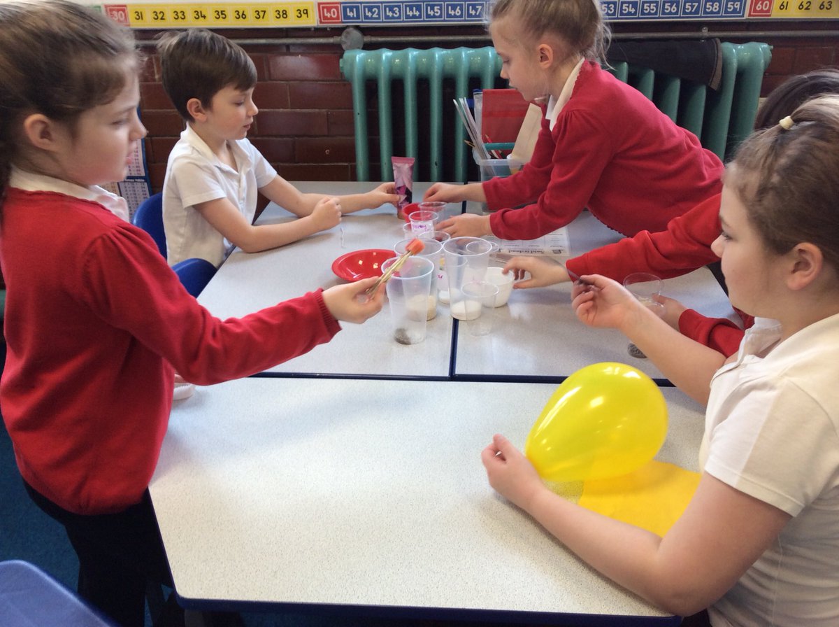 KnypersleyFirst's tweet image. The beginning of our science day. Can the children decide how to sort all of these different objects? #science #solidliquidgas #youngscientists