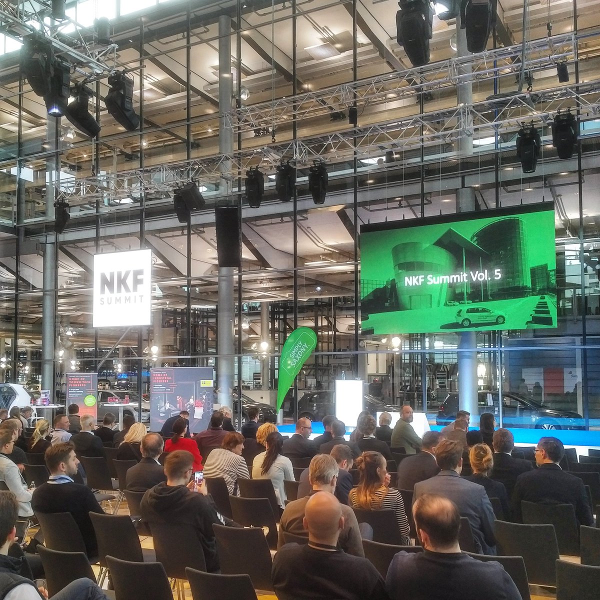 Guten Morgen Dresden! Wir sind heute auf der Main Stage beim <a href="/NKF_Summit/">NKF SUMMIT</a> in der Gläsernen Manufaktur
