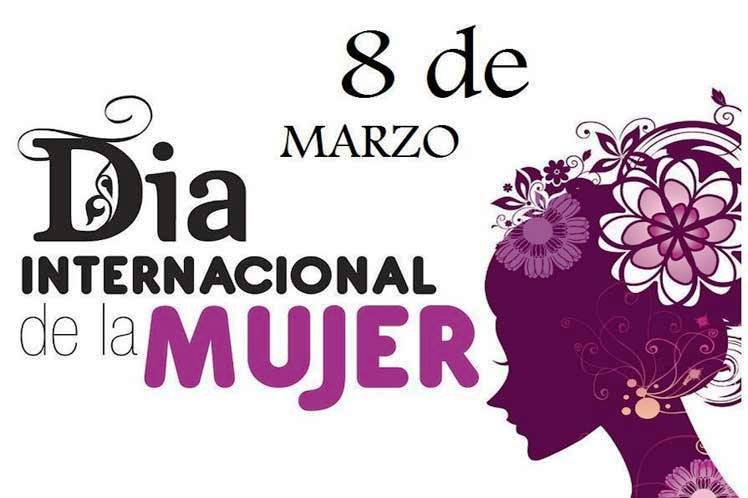 Hoy 8 de Marzo, queremos acordarnos de ELLAS.
¡Feliz día a todas! 👩😘 #DiaInternacionalDeLaMujer 💜