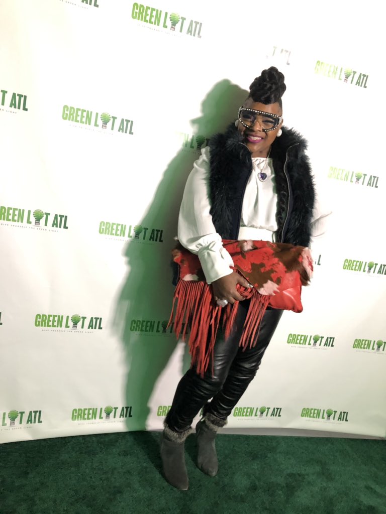 DLWSolutions's tweet photo. Networking Event - Green LIT ATL #greenlitatl #createyourownlane #launchingintothedeep https://t.co/J9YmUUVIpb
