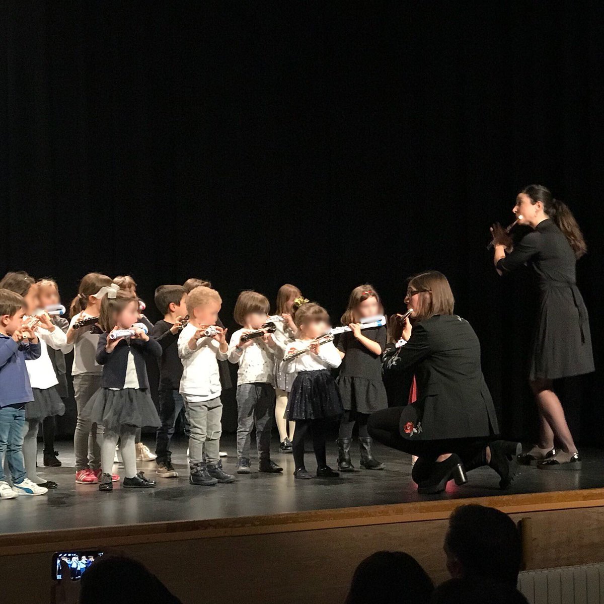 Little_Music_S's tweet photo. Hoy y siempre apostamos por educar en la igualdad, para que l@s niños y niñas de hoy tengan los mismos derechos y oportunidades el día de mañana #DiaDeLaMujerTrabajadora https://t.co/5SPNBB06TB