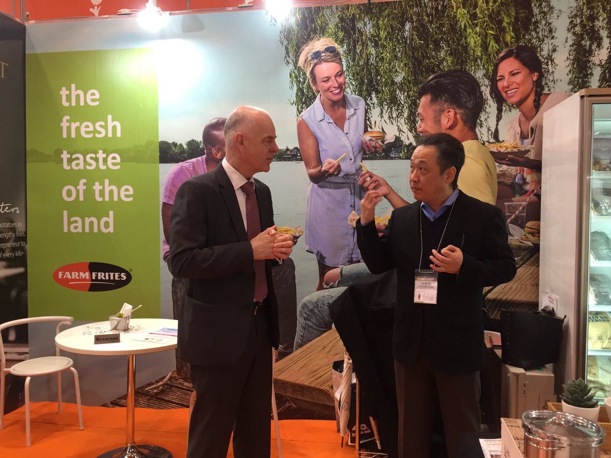 AgriTokio's tweet photo. Dutch Ambassador H.E. Mr. Aart Jacobi meeting exhibitors of Holland Pavilion Foodex: #Merba cookies , Cantina Mexicans (Mexican meal kit from Holland!), Dutch French fries of Farm Frites and beet products of The Farm Route https://t.co/RxBGaez0L8, @farmfriteshq @beetroute.eu https://t.co/ZMjGcWOPSa