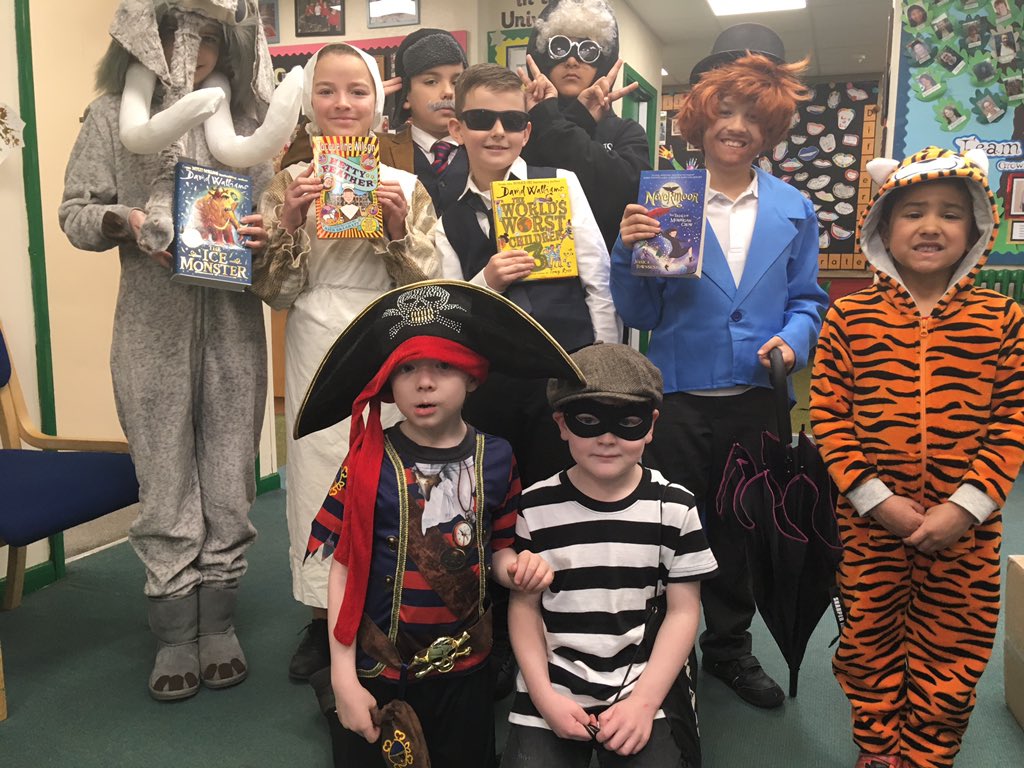 Edwaltonprimary's tweet photo. Some fabulous costumes children. What a great end to an amazing week of Reading fun! Thank you Miss Flaherty and Mr Thompson #creativityandfun #fhtvalues https://t.co/PWQnUs44T5