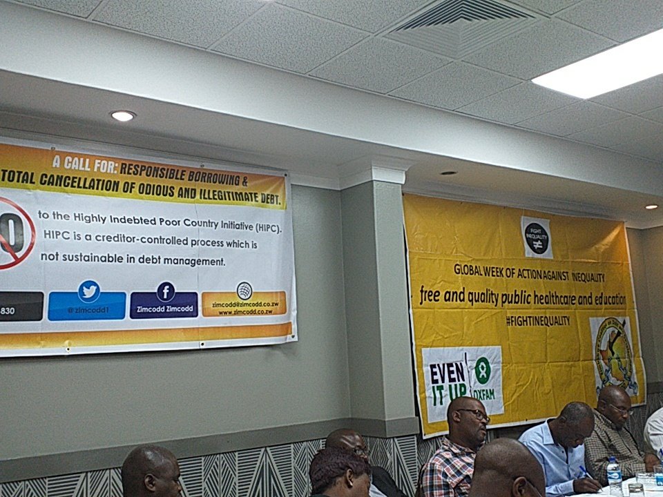 ZIMCODD1's tweet photo. Parliament should conduct an extensive investigation into Zimbabwe's debt especially the external debt. @jmaketo @MudzvitiJanet @OxfaminZim @JabuShumba @rumbi_masango @cdemlambo @MthuliNcube #NoToDebt https://t.co/6qH0mbsMJl