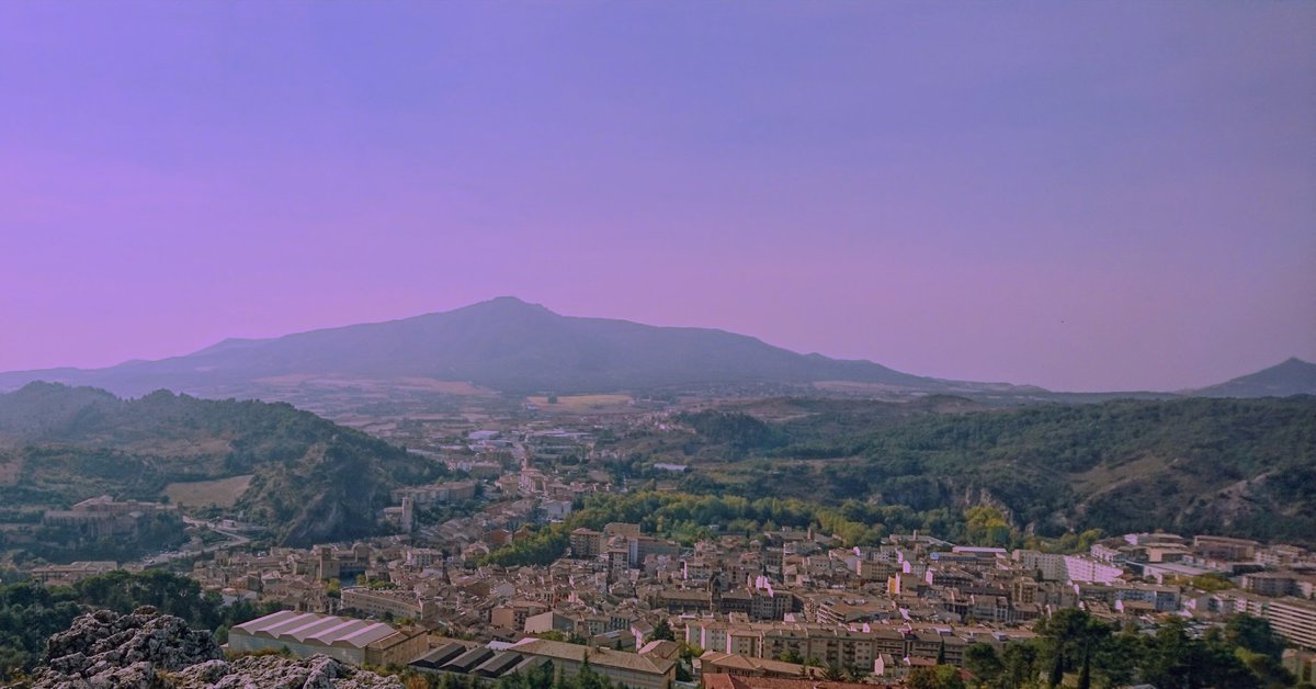 Seguimiento #HuelgaFeminista:
En plantilla de 116, 64 son mujeres y de éstas hoy trabajan 55, de las cuales 28 han hecho huelga, es decir el 50,91% (37,33% del total). En Servicios Sociales y Escuela Inf. Arieta hay servicios mínimos, la Casa de la Juventud cerrada
#Estella #8m