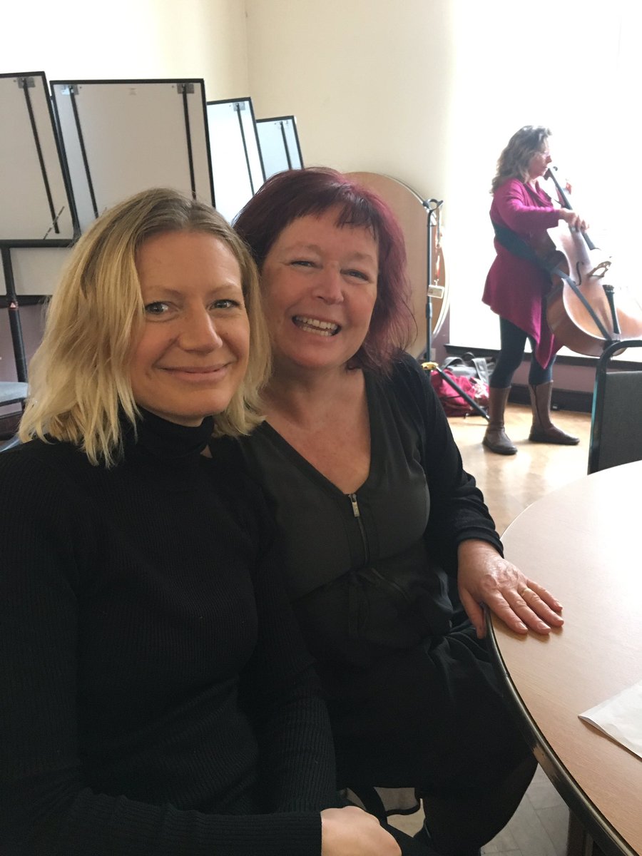 wemburyprimary's tweet photo. #communitywomendevon #1WD2019
Well deserved nominees @ County Hall https://t.co/4LwQMkNR5t
