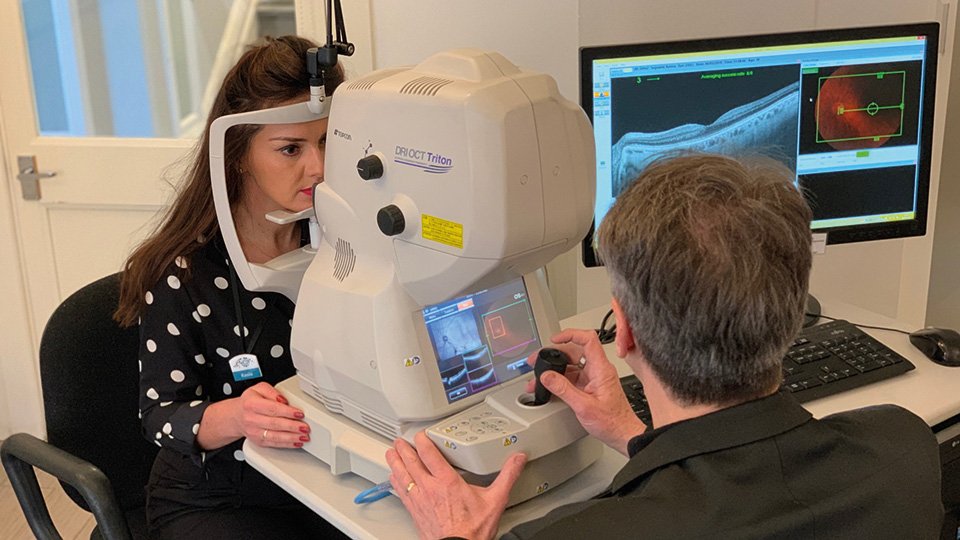OptometryToday's tweet image. OT  has spoken with industry leaders from @HeidelbergEngUK , @TopconGB and @bhamoptical about how OCT is reshaping the profession #OCT #TheOCTedition #eyecare ow.ly/MByc30nVibj