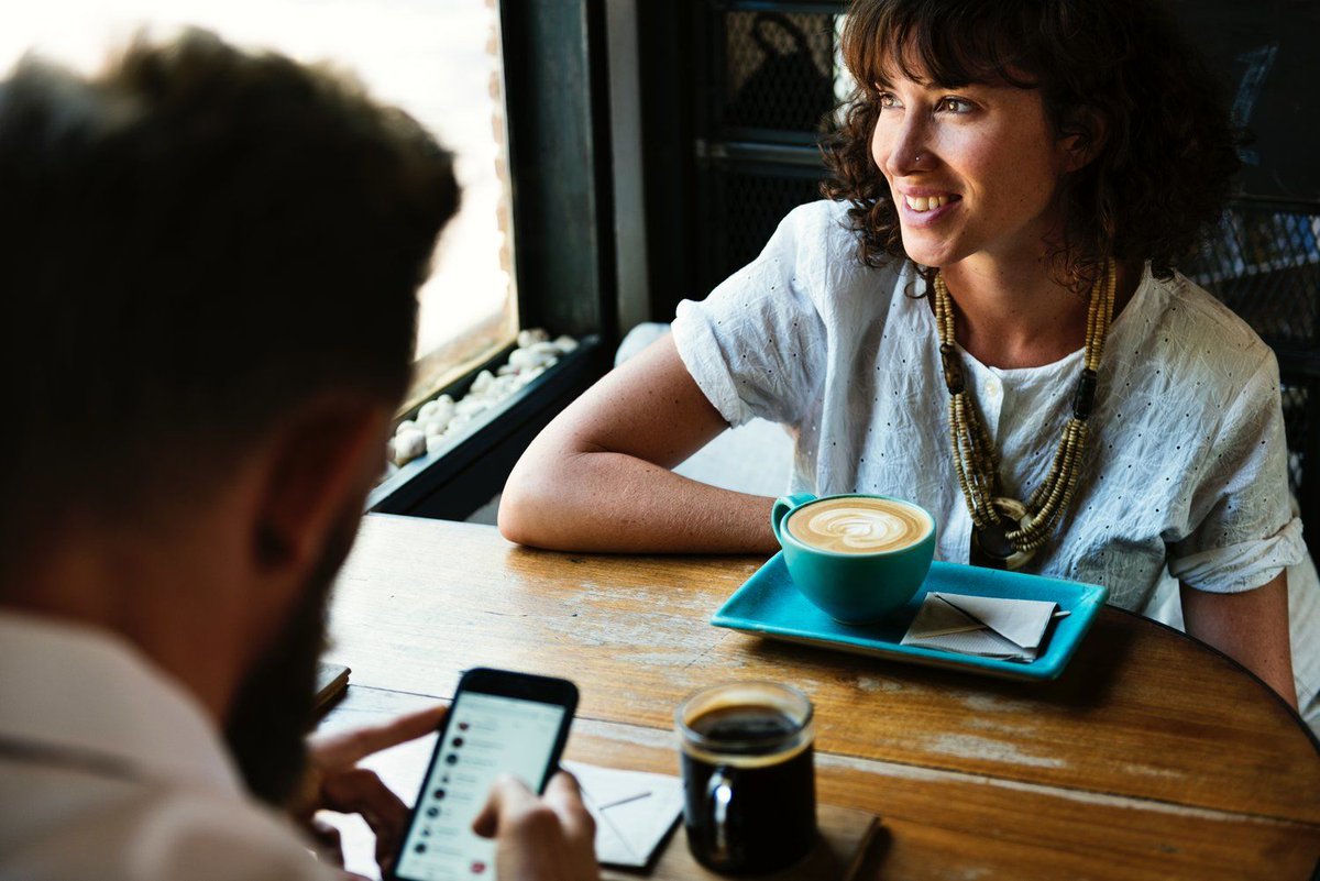 Bespoke_World's tweet photo. Taking an extract from Kamila Sitwell’s recently published book, this article looks at how technology can build loyalty through personalised experiences.

https://t.co/PYVkaVuWsn https://t.co/ddqdi7OiRb
