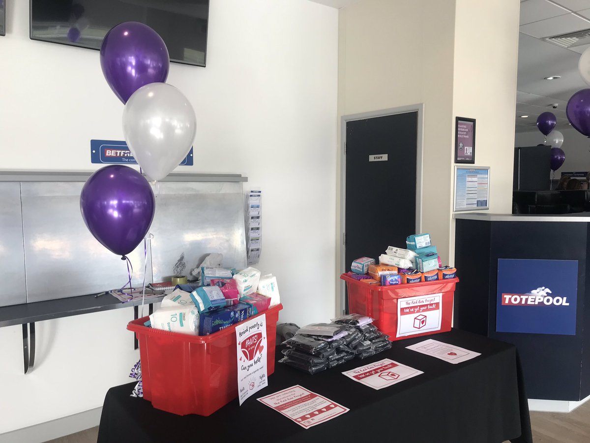 BoxMid's tweet image. Having a great day at the Essex Emergency Services International Women’s Day event!
Thank you for all the donations so far ❤️❤️❤️
#HappyWomensDay2019 
#InternationalWomenDay2019 
#IWD2019 
#Balanceforbetter
#EndPeriodPoverty
