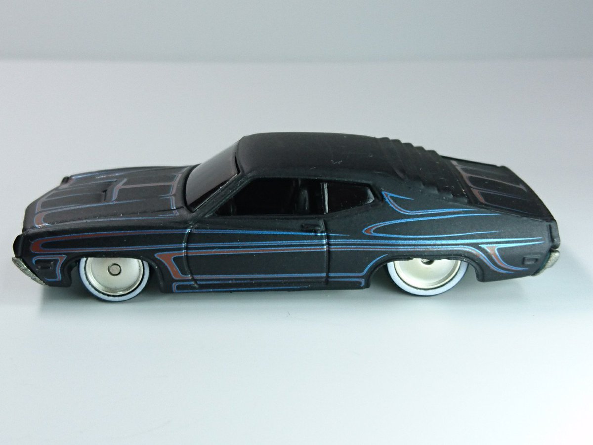 アメ車とワーゲン Hot Wheels 1970 Ford Torino コブラ スポーツ ルーフやハイダウェイ ヘッドランプ いちいち名前がカッコいい Moon Discっぽいホイールも ちなみに映画グラン トリノ の車は72年式 Hotwheels Ford Fordtorino Diecastcar