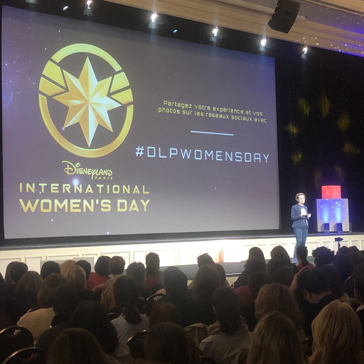 supertwitchette's tweet photo. On continue sur la psychologie positive avec Florence Servan Schreiber
@DisneylandParis 
@ELLEactive 
@DB_et_A https://t.co/lIaNlA87wn