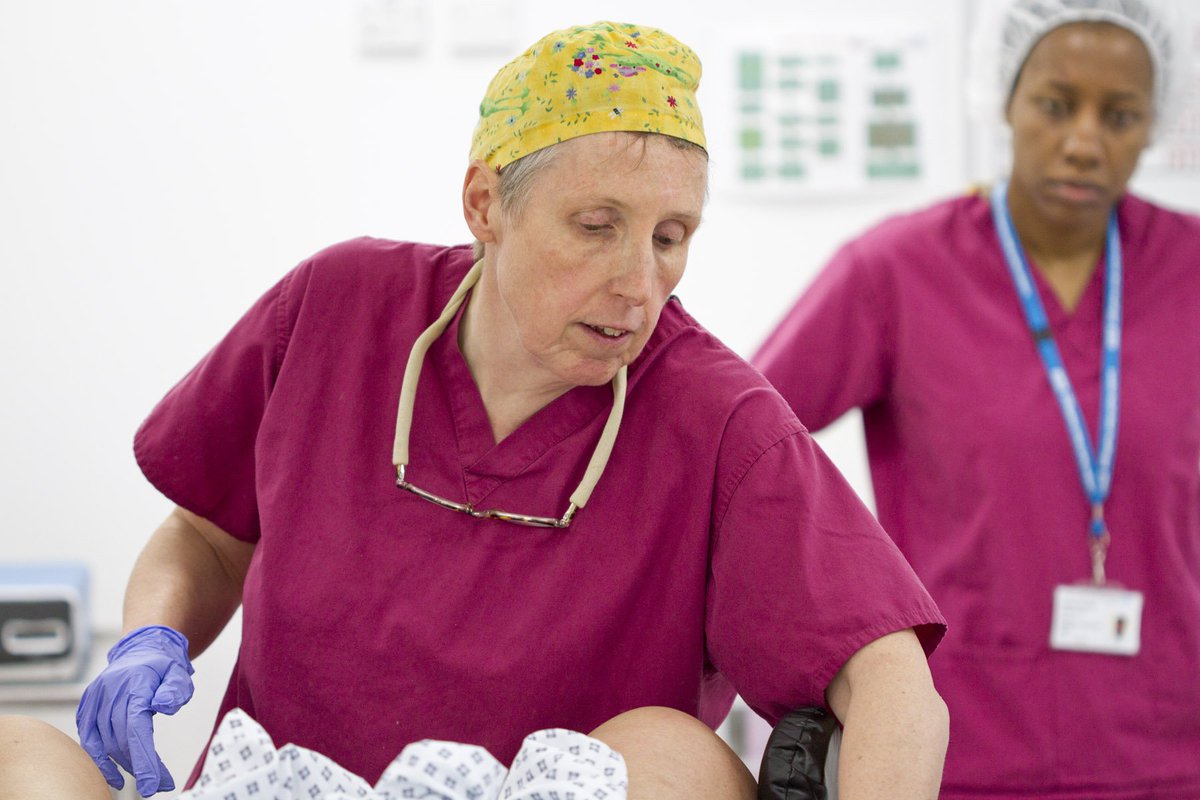 BowelsOfStMarks's tweet photo. 35% of our #surgeons @StMarksHospital are women. The national average is around 14%. Barriers being overcome. #ThisIsStMarks #StMarksWeekInTheLife #BalanceforBetter #InternationalWomensDay #IWD2019 #WomenInSTEM https://t.co/e3xXuBEwc1