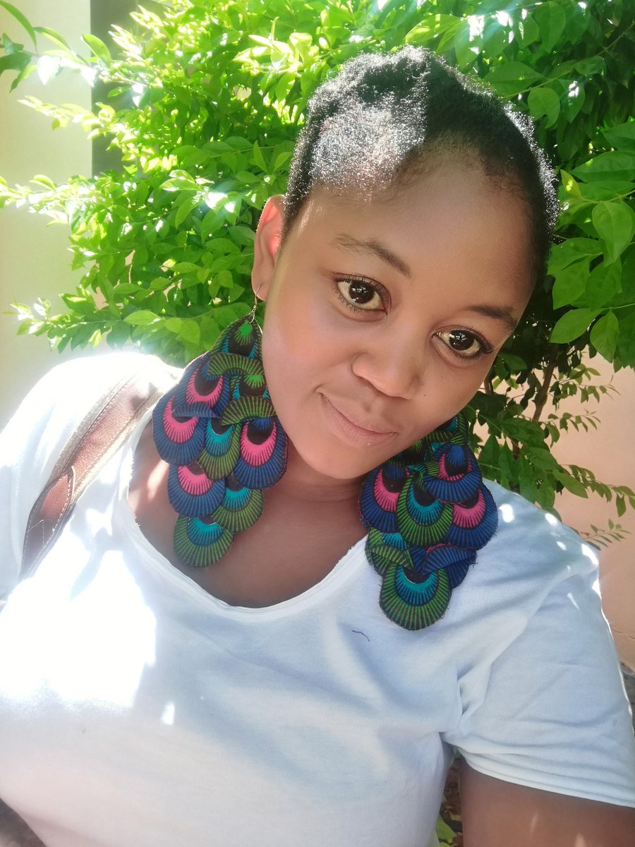 lorettakea's tweet photo. Behind every smile there's a story of a personal struggle. Keep on keeping on ladies! Happy #InternationalWomensDay https://t.co/XmsW98vDla