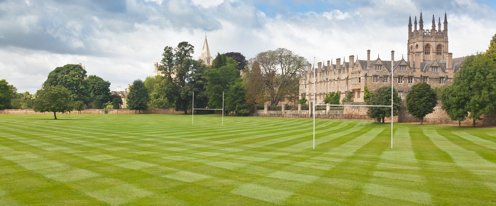 compuniguide's tweet image. If you're a budding sporting prodigy, someone who wants to #keepfit and make friends, or you simply want to try some new #sports uni is a great opportunity. See our #sportstable for details on what you can do at every uni: bit.ly/UniSportsCUG
#universitysport #sportforall