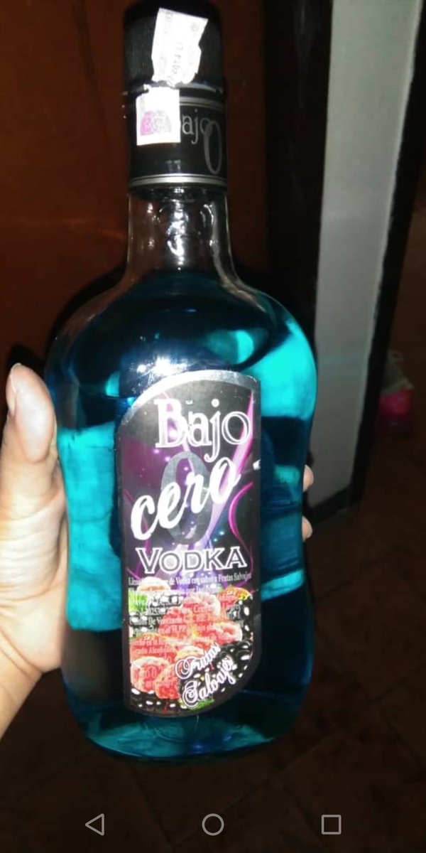 profeluis__'s tweet image. Yvelise &amp;amp; Pablo celebran por mí chamo desde Maracay.

#Pichirilo