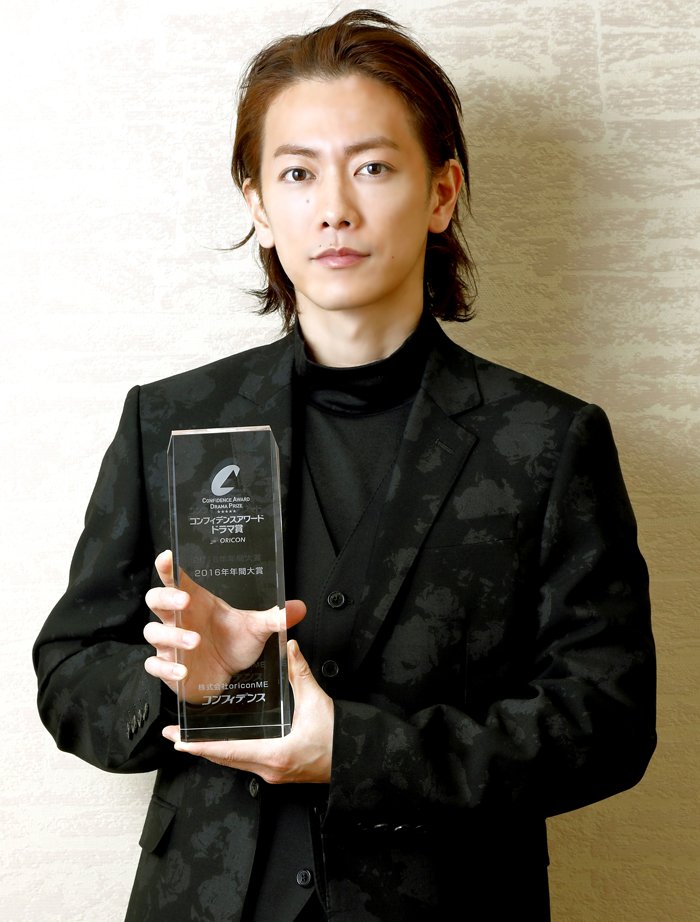 Oricon News オリコンニュース On Twitter コンフィデンスアワード ドラマ賞 年間大賞2018 助演男優賞 佐藤健 半分青い 義母と娘のブルース 受賞インタビュー 役者 佐藤健は2019年でひと区切り 年内に新たな幕を開ける Https T Co