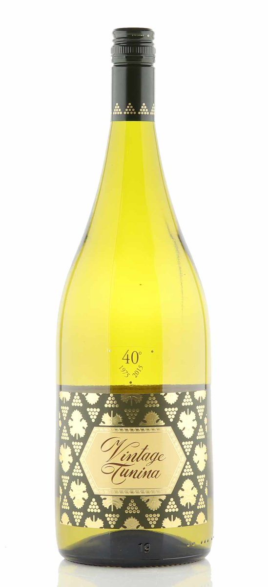 LEGOURMET24's tweet photo. #NEU bei Le-Gourmet24: 3 x Silvio #Jermann Vintage Tunina IGT Jahrgang 2015 in der 1,5 Liter #Magnum Flasche mit Original Holzkiste #OHK

https://t.co/rvgXFgEMTD https://t.co/CXUlVjrmOz