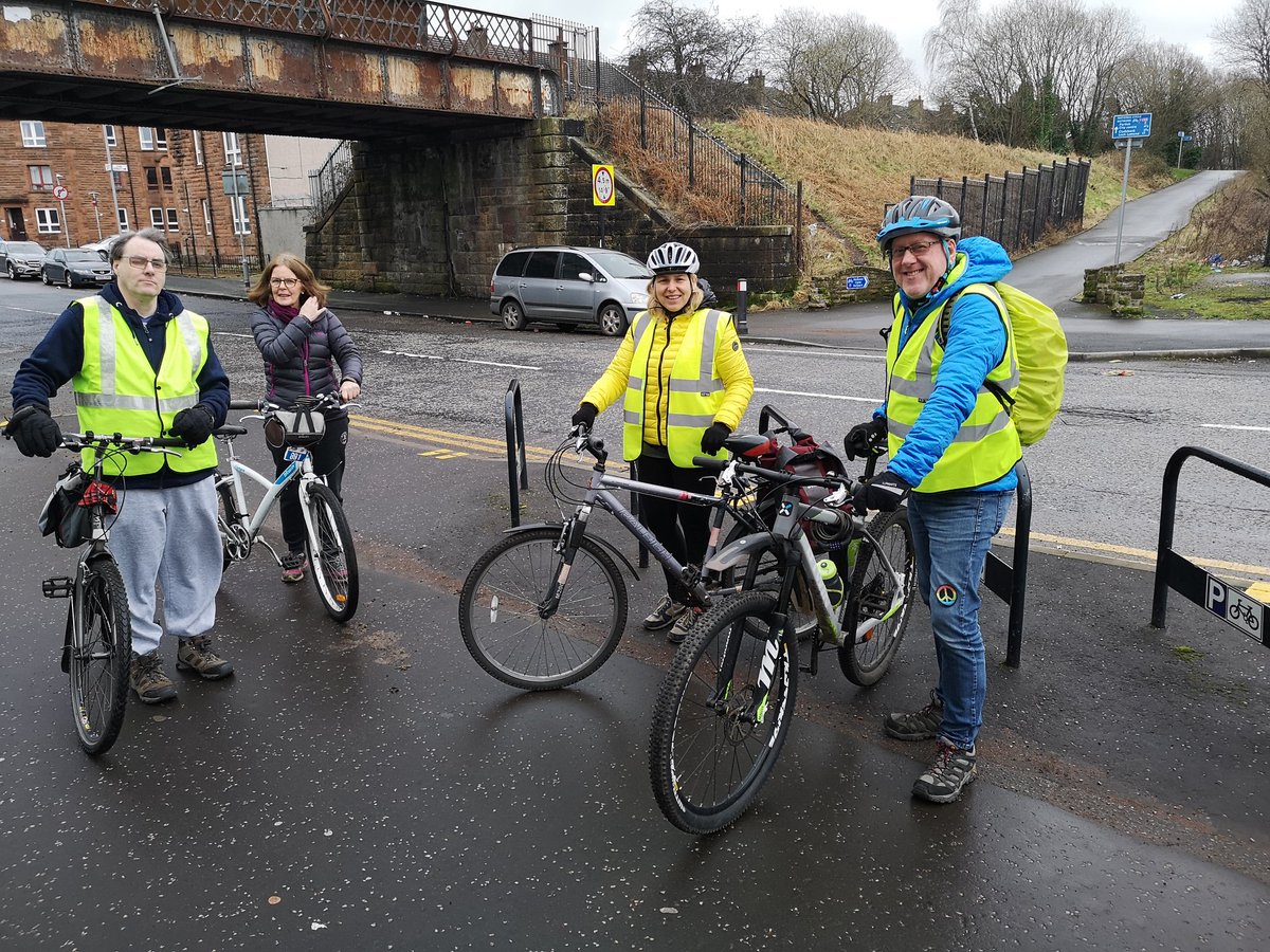 GlasgowEcoTrust's tweet photo. Cycling stuff happening - our Saturday led ride from Knightswood tomorrow morning, adult learn to ride sessions on Sunday and a led ride from @HOScotstoun on Tuesday!! #WeGoPedal https://t.co/2l5e20cWxh @GlaCommCycling @freewheel_north @BikeforGoodGlaW @deilsonwheels please RT https://t.co/zksN5KnkaR
