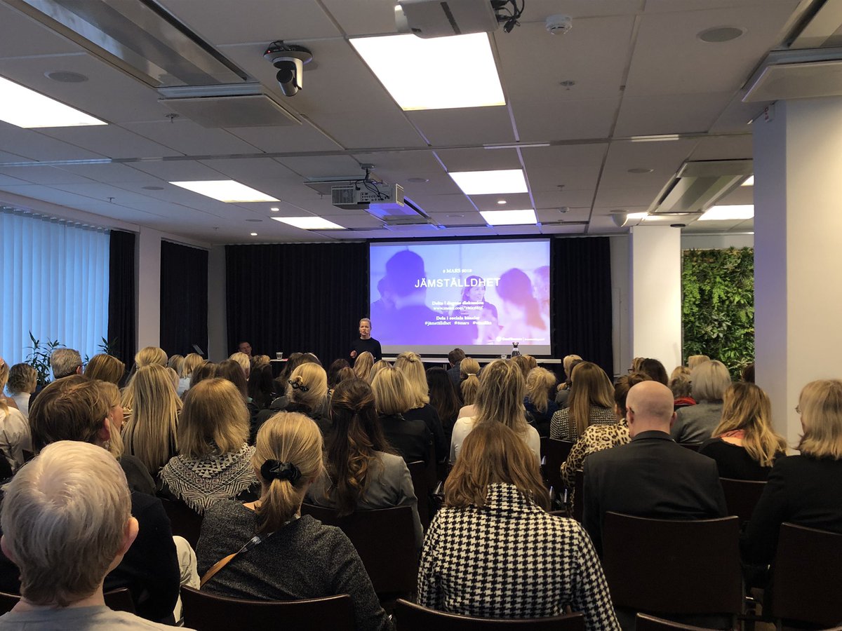 Stolt över uppslutningen på vårt lunchseminarium om jämställdhet med #Nätverket17 #jämställhet #8mars #växalika
