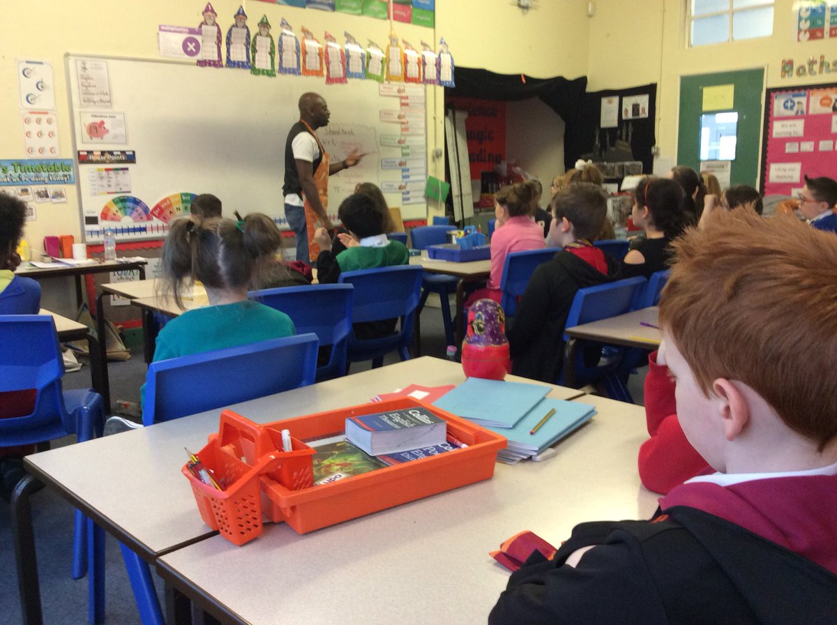 FinbarsFinest1's tweet photo. Wonderful morning with Simon creating a story in five minutes #creativity #imagination  @simonadepetun https://t.co/1K2zCj6AWF