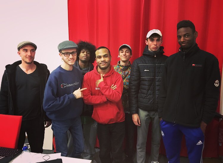 Hier, je recevais <a href="/_Denfima_/">DENF'</a> dans #OpenRap🎙

En 2018 il a sorti son premier EP, assuré une première partie du Zénith de <a href="/bigfloetoli/">karma 💿 le 13 mars</a> et joué sur la place du #Capitole de #Toulouse pour la Fête de la musique. Pour savoir ce que lui réserve 2019 !👇🏼

 espritoccitanie.fr/podcasts/open-…