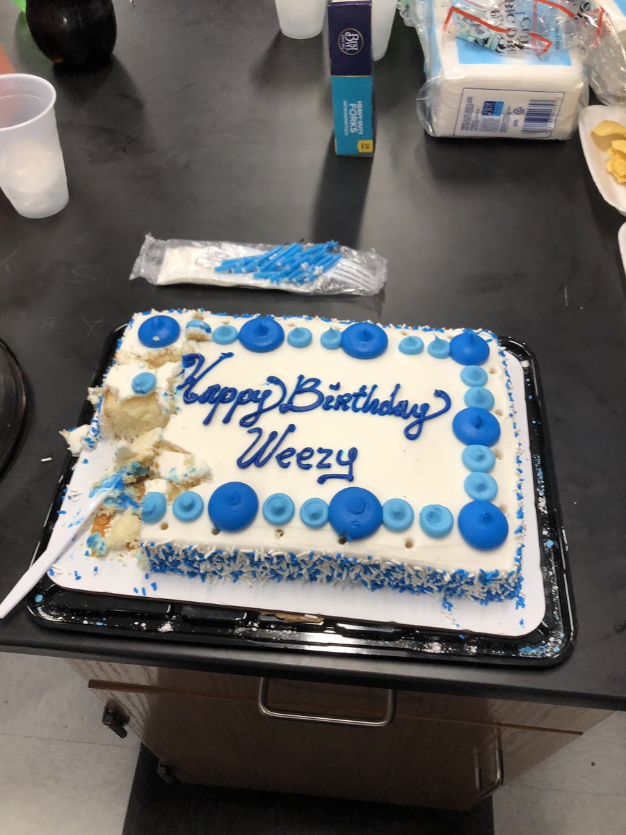 kee__lou's tweet photo. Birthdays are special. Thanks for allowing us to share it with you Doris Shaw aka Weezy. @northside_hs @nhsco19 @MsFord_jdhs https://t.co/JPU23EdihZ
