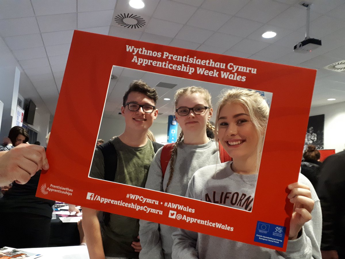 NTFWwbl's tweet photo. Having a brilliant time here today at #ApprenticeshipsWork with @careerswales. Talking to lots of people about the benefits of apprenticeships. Here until 2.30!!
#ApprenticeWales #AWWales https://t.co/T9XmIP409W