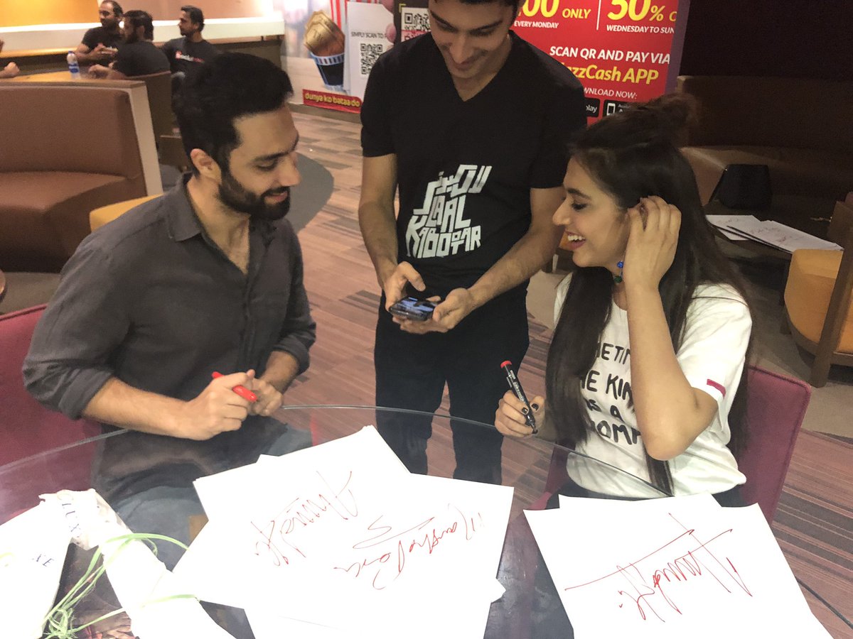 BookitnowPk's tweet photo. Laal Kabootar’s Cast meetup at OCEAN MALL last night https://t.co/dijgsvud3Q