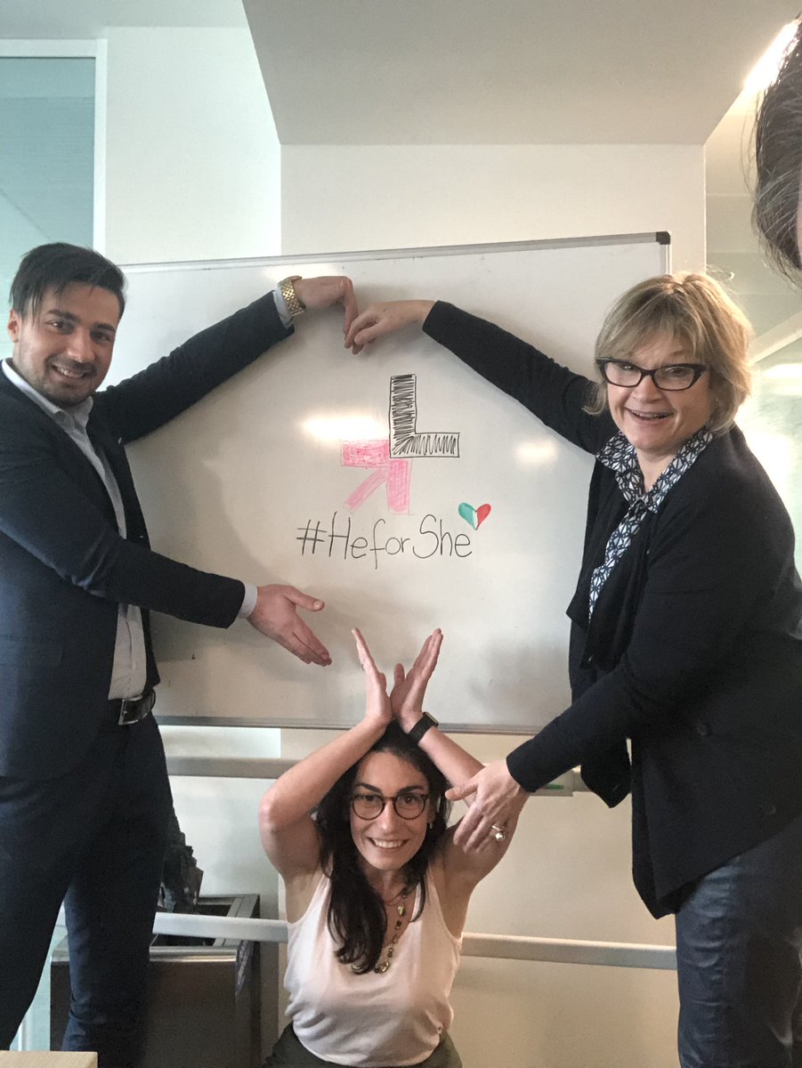 EliseFraval's tweet photo. #axa #HeForShe #FestaDellaDonna #Italy https://t.co/FGjI1qGGF7
