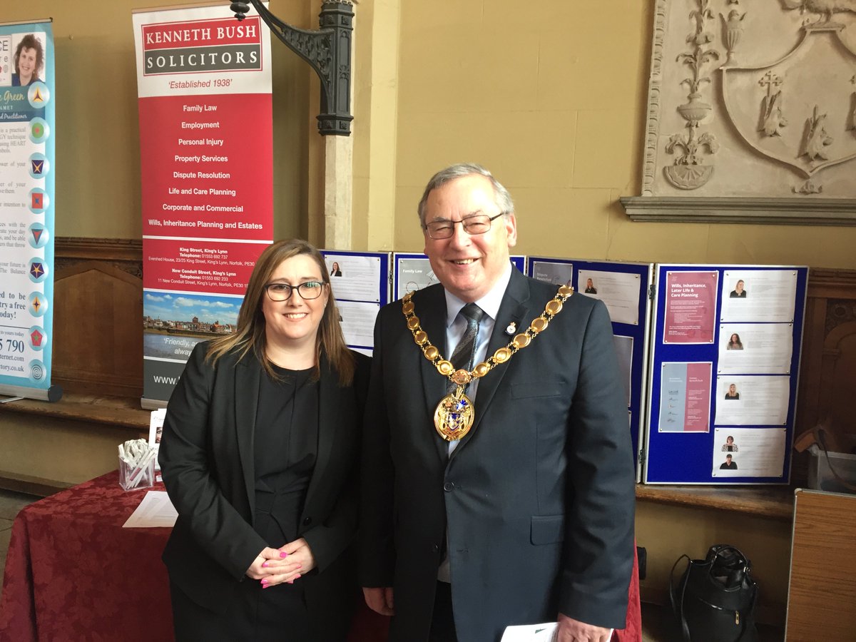 kennethbushsols's tweet photo. Our Amanda Webb with KL Mayor Nick Daubney at the @KLTownHall #IWD2019 https://t.co/wTVSQSE4xc