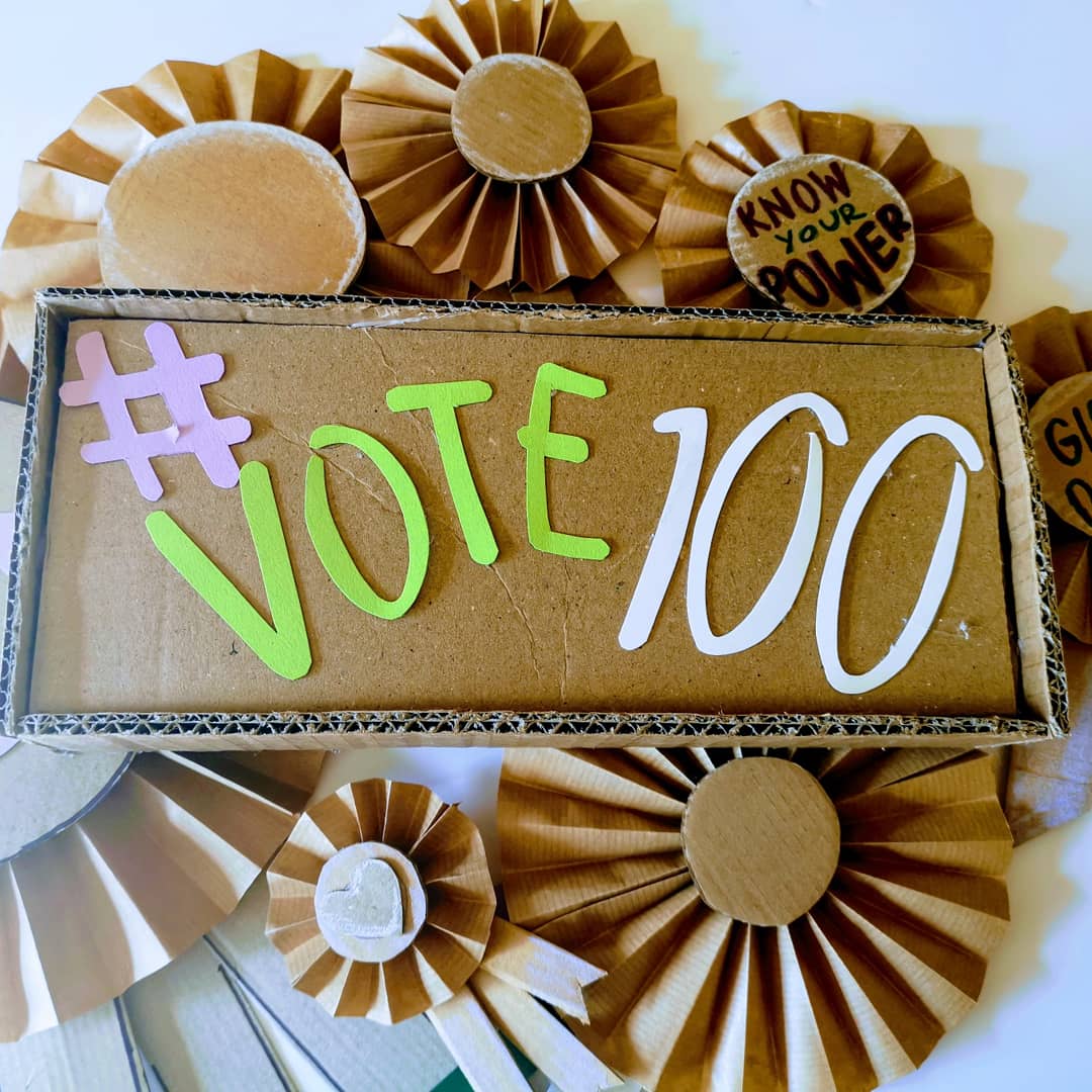 CreationsMake's tweet photo. Happy International Women's Day! Celebrate this afternoon 3-5pm @TheCurveSlough with @creativejunc and me for awesome craft activities :-) #makeitsocreations #vote100 #womenleadingwomen #IWD2019 @Sloughforyouth @ Slough https://t.co/FvIBlx8EcV