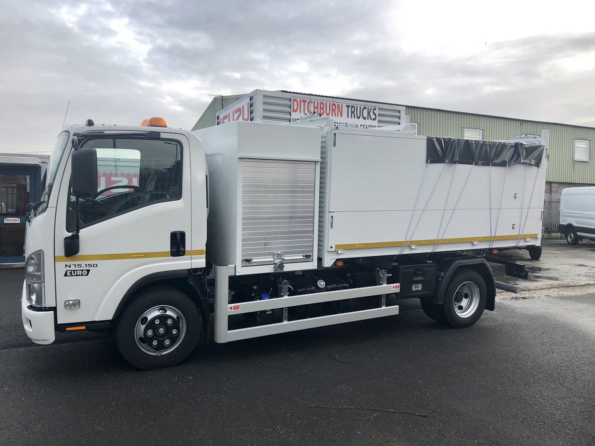 DitchburnTrucks's tweet photo. A great example of the bespoke bodywork and vehicles the team at Ditchburn Trucks can supply your business.

This is a new ISUZU N75.150 with a ARB spec high sided alloy tipper with rear barn doors and secure tool pod.

#treesurgery #treesurgeon #arborculture #landscaping https://t.co/yorcmoNSaZ