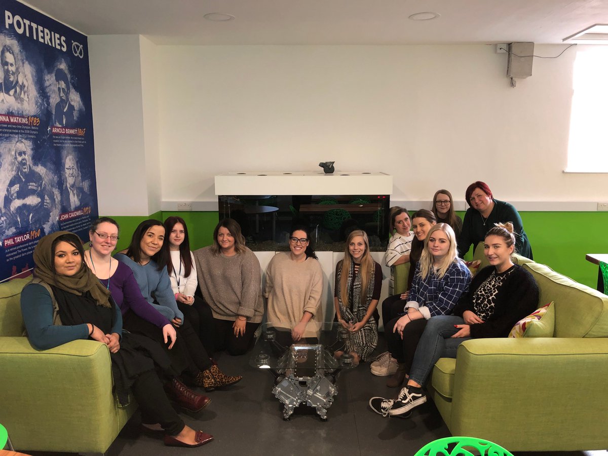 ClickDealerLTD's tweet photo. Happy #InternationalWomensDay to all of the fabulous women that work at Click Dealer! ❤️

We salute you. 🙌

The better the balance, the better the world. #IWD2019 https://t.co/6OI7PTlX1X