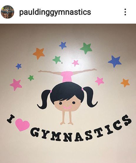 p_paulding's tweet photo. Hi Family.

I can do handstands and the splits ---- not.

Have a great weekend.

PP x https://t.co/Mt1ONgdqFC